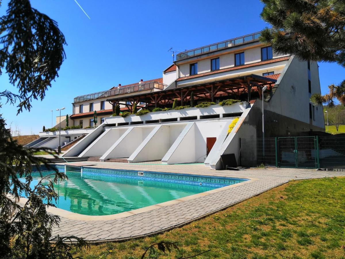 Hotel Berounka Hrebecniky Dış mekan fotoğraf