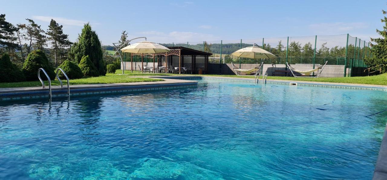 Hotel Berounka Hrebecniky Dış mekan fotoğraf